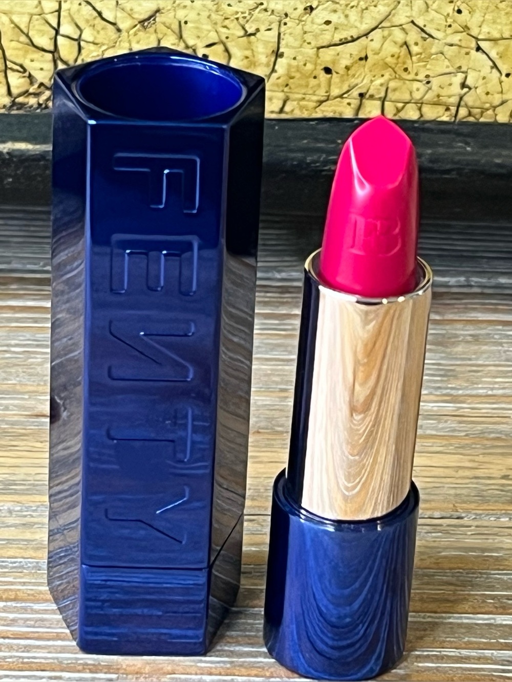 Fenty Beauty Icon Refillable Lipstick & Navy Case - Miss Candy Venom (Pink)